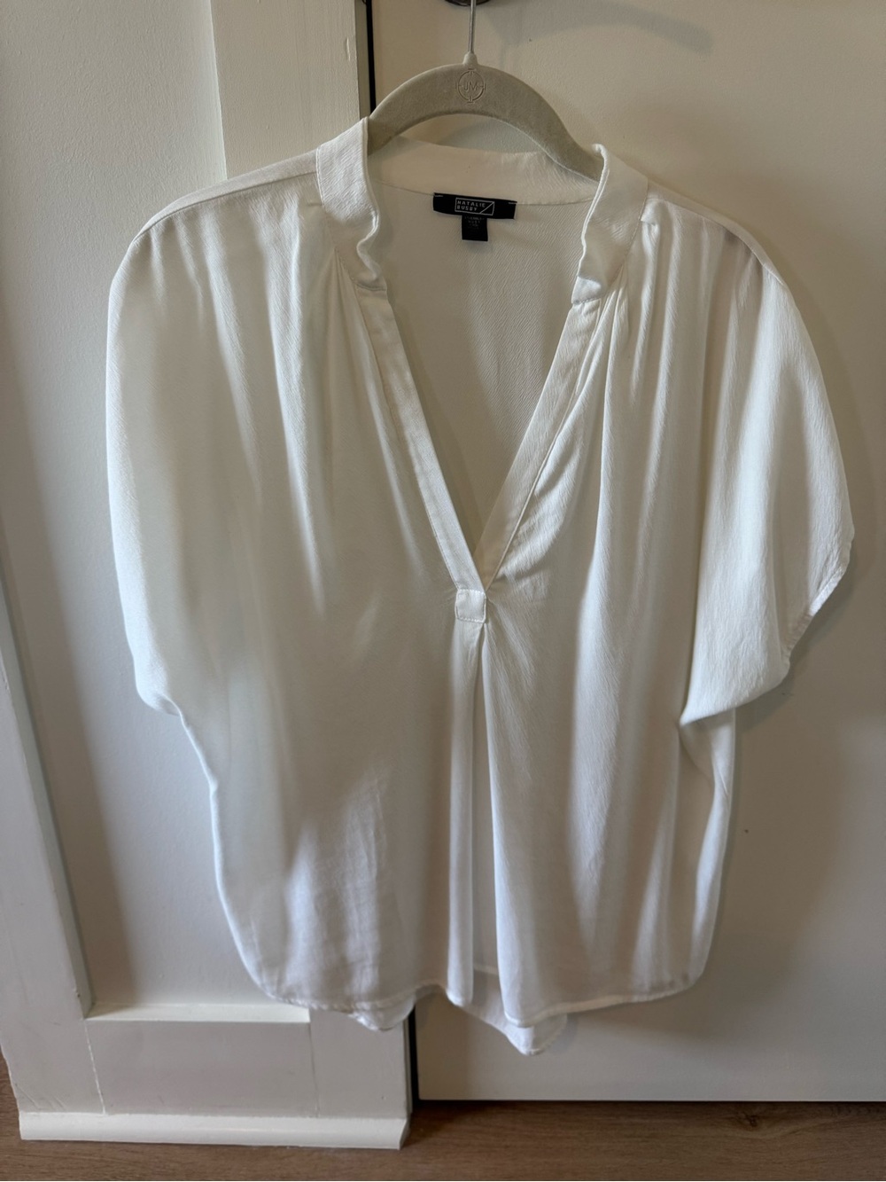 Natalie Busby white V-Neck Short Sleeve Blouse